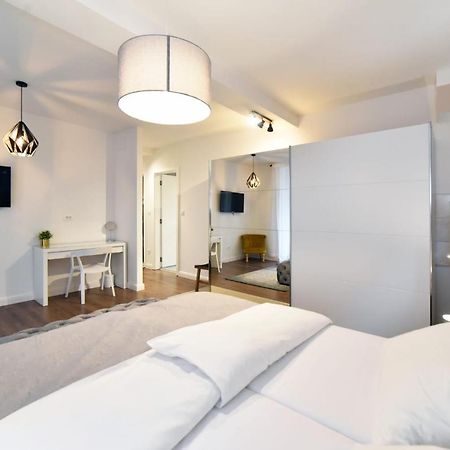 Moin Moin Double Bedroom Suite, Town Centre 萨格勒布 外观 照片