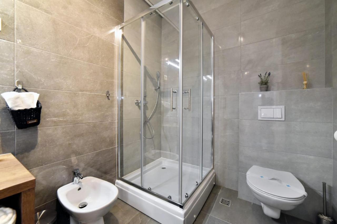 Moin Moin Double Bedroom Suite, Town Centre 萨格勒布 外观 照片